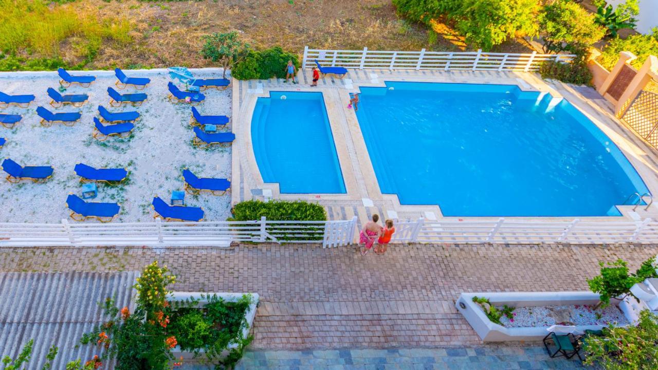 Athina Inn Hersonissos  Exteriör bild