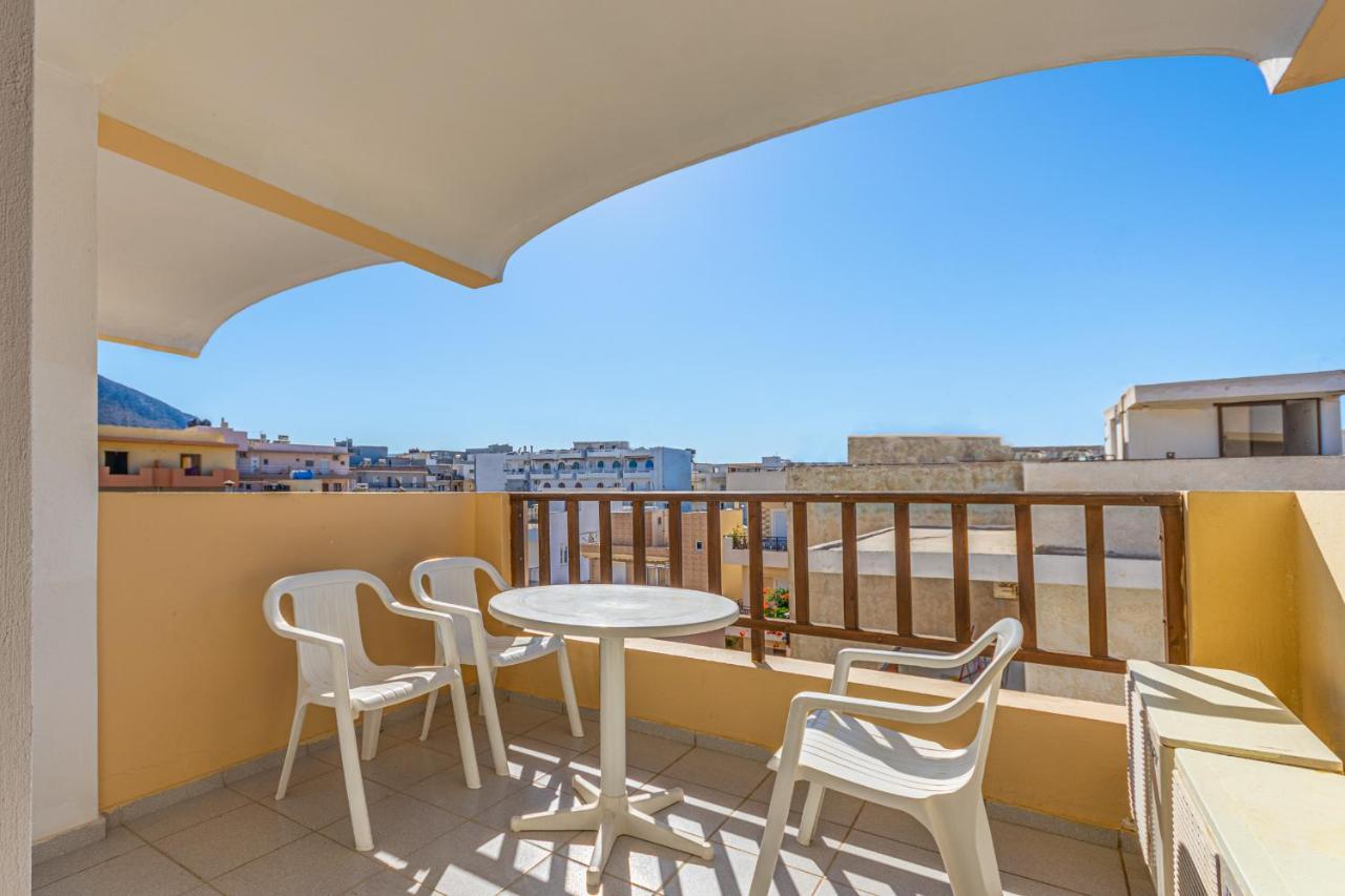 Athina Inn Hersonissos  Exteriör bild
