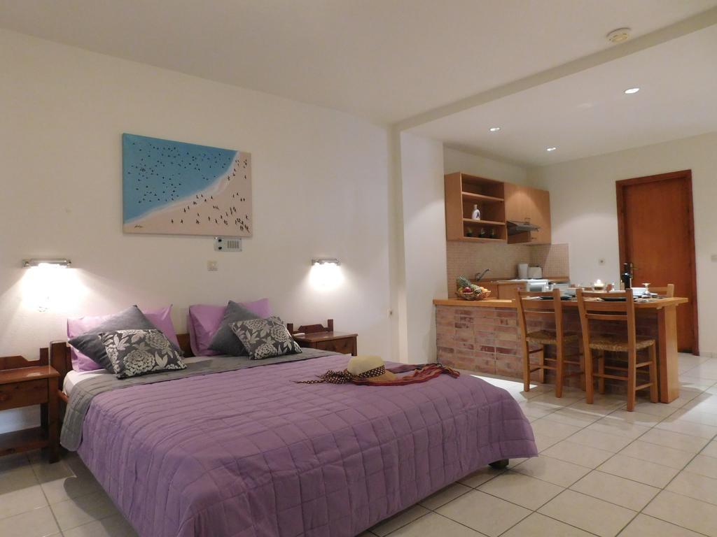 Athina Inn Hersonissos  Exteriör bild