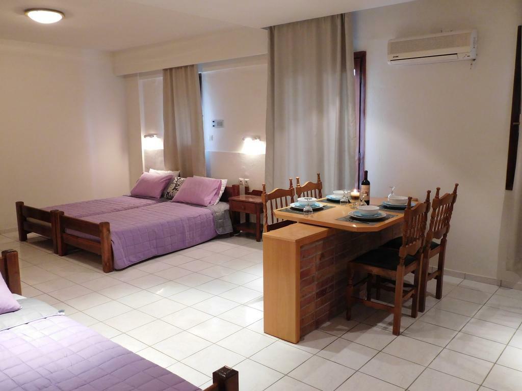 Athina Inn Hersonissos  Exteriör bild